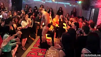 Jennie's Amateur Blowjob at the Strip Club Party