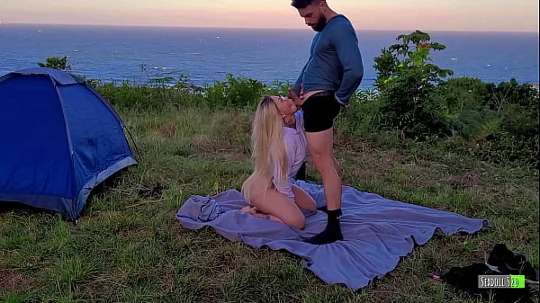 Sexo Arriscado Casal Amador real fodendo em acampamento - Sexdoll 520