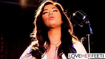 Asian Foot Goddess Worships and Fucks Feet