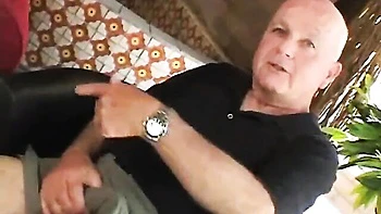 Hot Wife Gets Ass-Fucked in Swingers Cuckold Clip