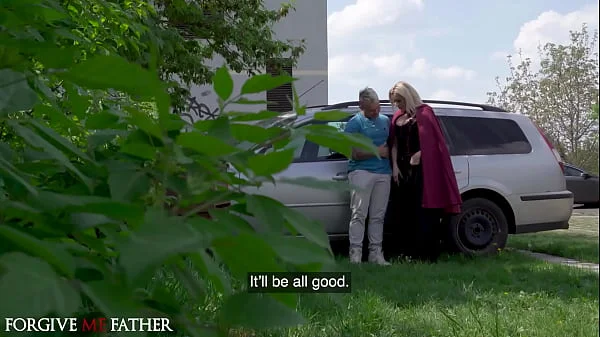 Busty Blonde MILF with a big ass seduces a muscular guy to fuck her in a van