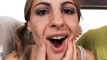 Tough teen Zelda gets creampied doggystyle