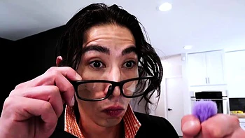 Sexy Barmaids Blow Boss’s Big Cock at Home