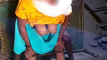 Indian Bhabhi With Huge Tits