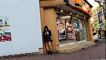 Japanese Teen Upskirt Caught Secretly