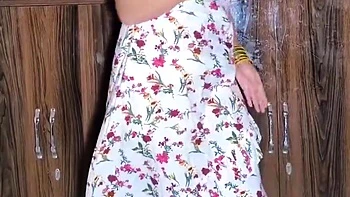 Hot Indian MILF Amateur Fuck
