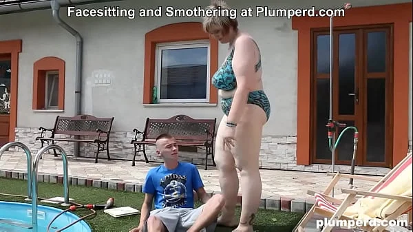 Struggling with a big woman