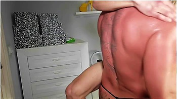 Lift And Carry And Fuck The Young Guy - Carry Young And Dana X Muscles