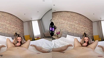 Playful hung beauty Brenda Dixon enjoys riding cock