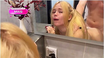 I Dont Know What To Do, But I Love My Stepbrother Very Much