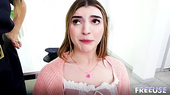 Temperament Krystal Sparks and Julia James - missionary action - FreeUse Milf