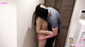 Heavenly courtesan's pussy licking scene