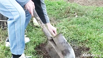 Watch flirtatious GF's sex